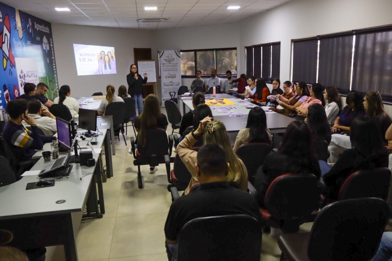 Secretaria de Administração participa de ação do Agosto Lilás sobre enfrentamento à violência...