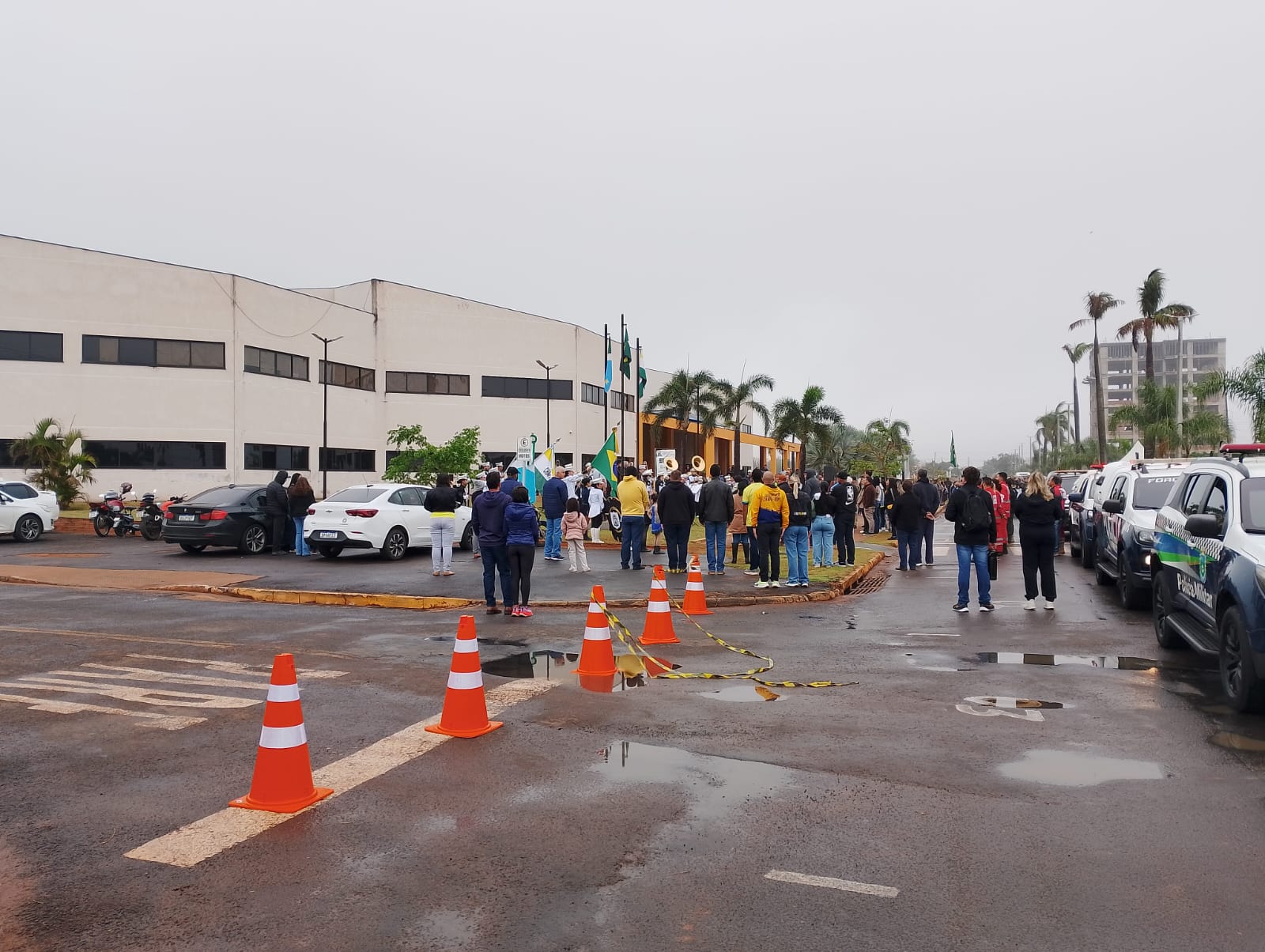 Desfile de 7 de Setembro reúne comunidade e celebra o civismo em Chapadão do Sul - O CORREIO NE...