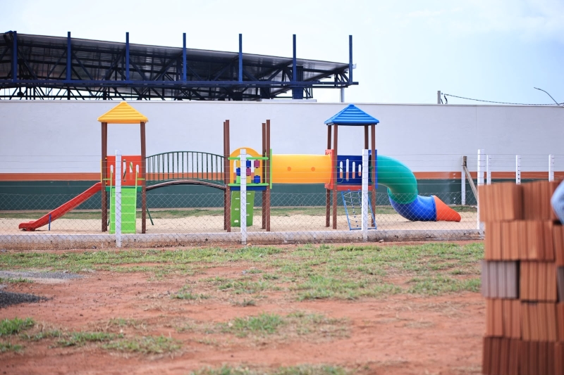Prefeitura inicia implantação do Complexo Educacional Érica Schweter com ampliação da creche e...